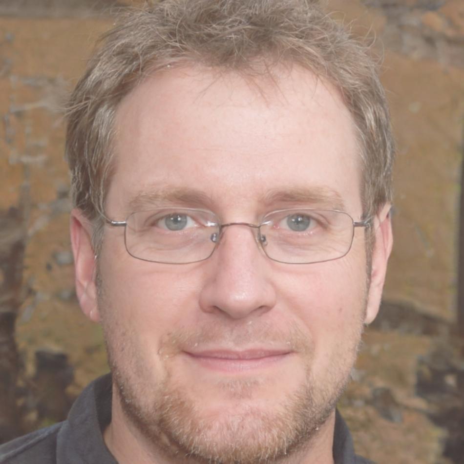 Portrait de Julien Moreau, expert en gestion financière